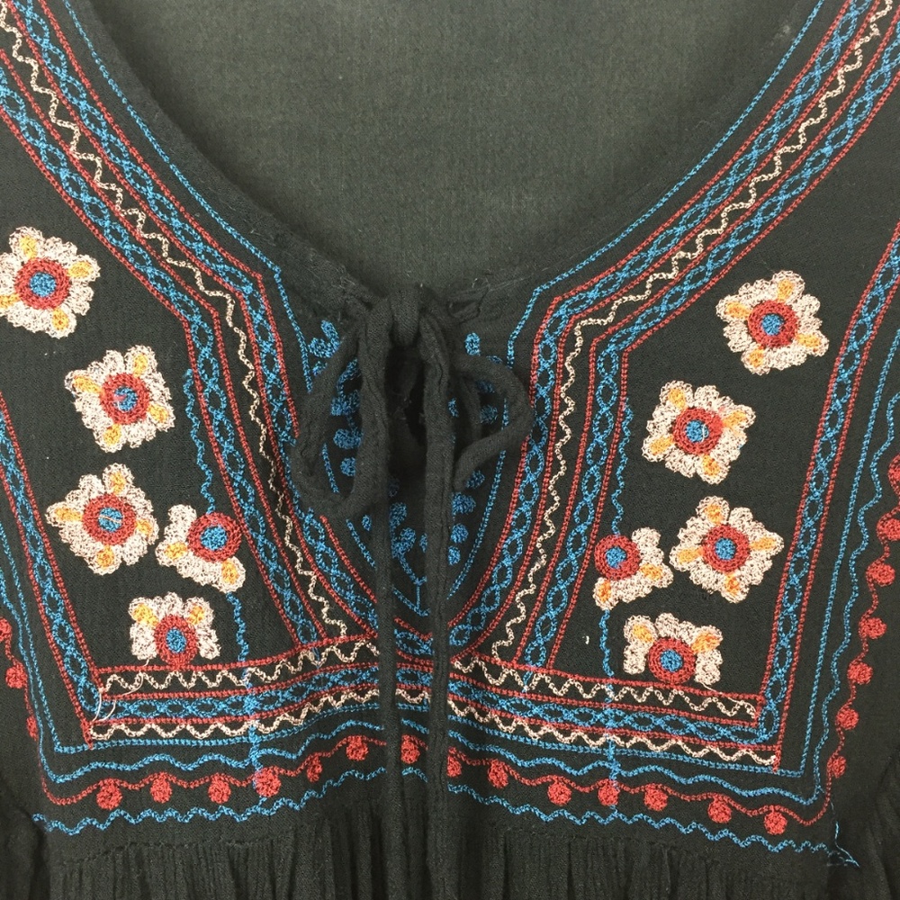 Japna | Embroidered Flutter Sleeve Boho Blouse - Picture 2 of 5
